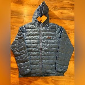 Patagonia down puffer hoodie. Mens large.